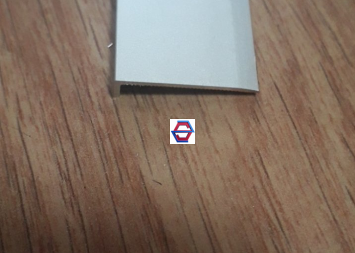 Nẹp  nhôm L20x3