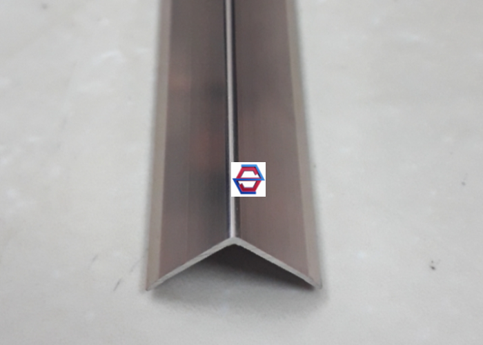 Nẹp  nhôm V20